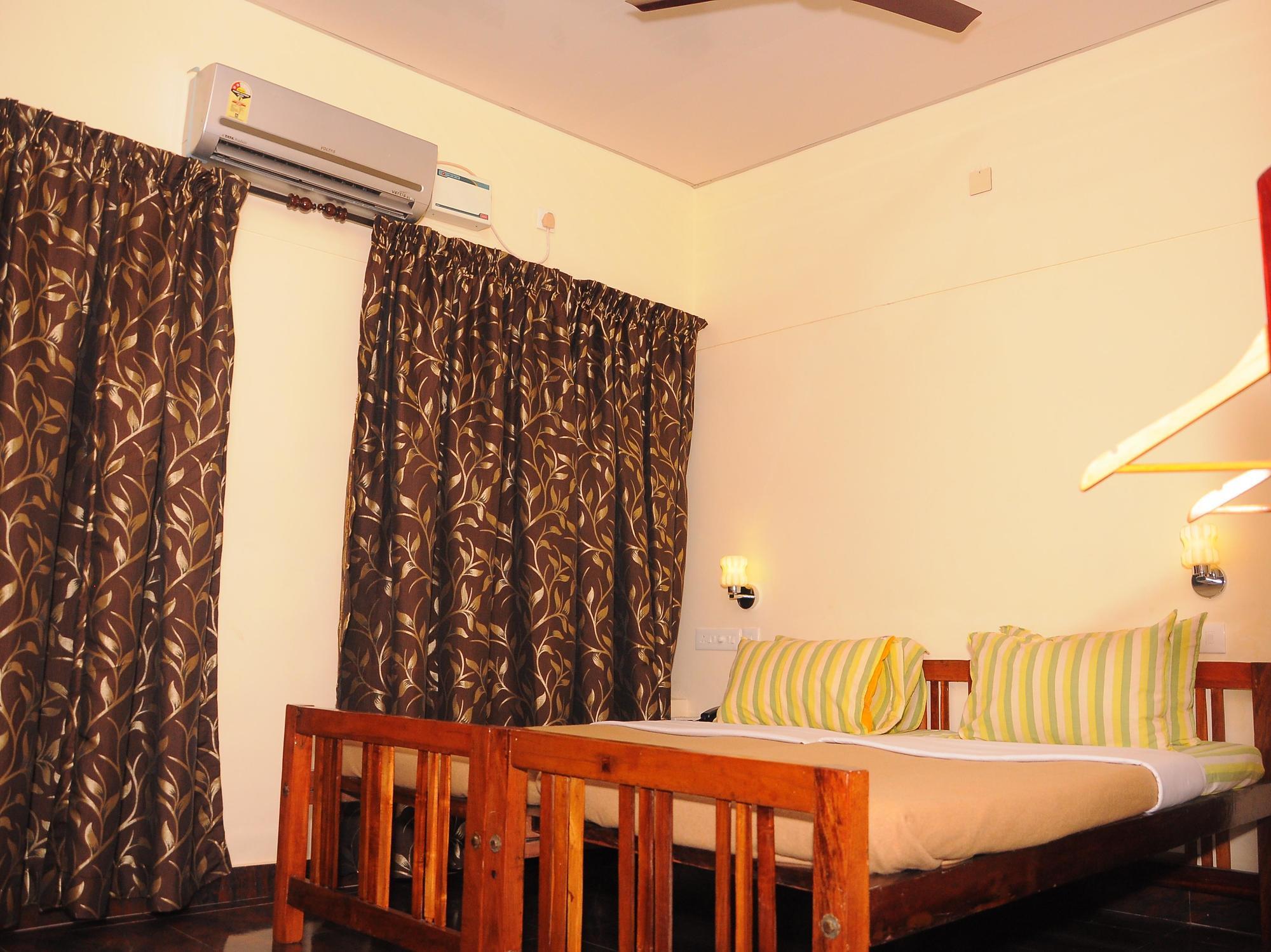 The Royal Heritage Hotel And Ayurvedic Center Thiruvananthapuram Extérieur photo