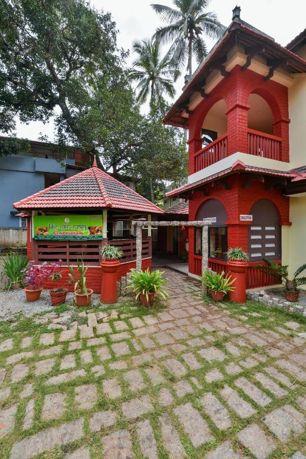 The Royal Heritage Hotel And Ayurvedic Center Thiruvananthapuram Extérieur photo